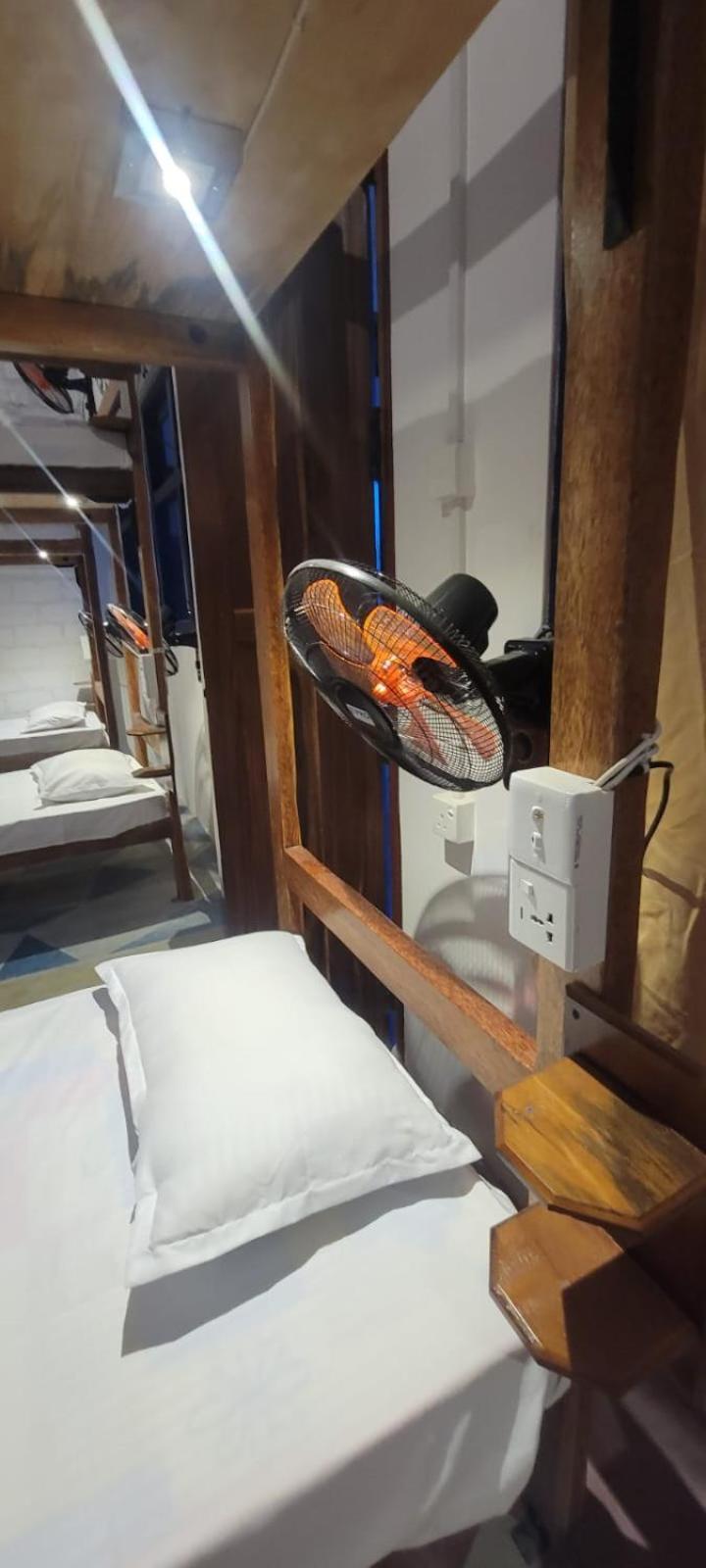 The Empyrean Airport Transit Hotel Катунаяка Экстерьер фото